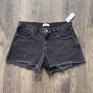 Abercrombie and Fitch Midrise Boyfriend Short 31/12